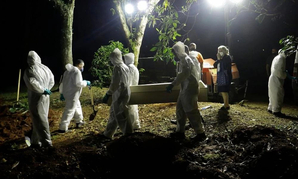 Βραζιλία: Σε παλιούς τάφους θάβονται οι νεκροί του κορονοϊού